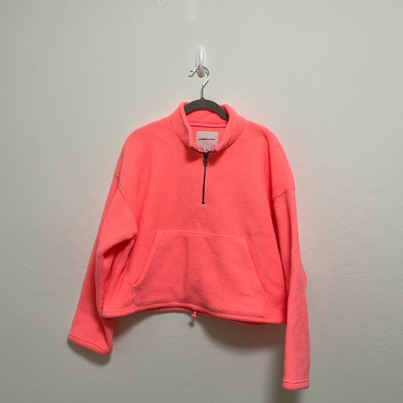 American Eagle Neon Pink Fleece Sweatshirt Size Medium - Picture 1 of 5